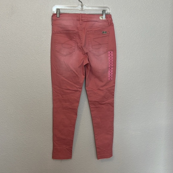 Seven7 Mid Rise Ankle Skinny Jean Pink Size 6 NWOT - Picture 6 of 6
